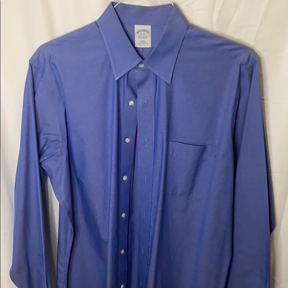 Men’s Brookes Brothers blue dress shirt